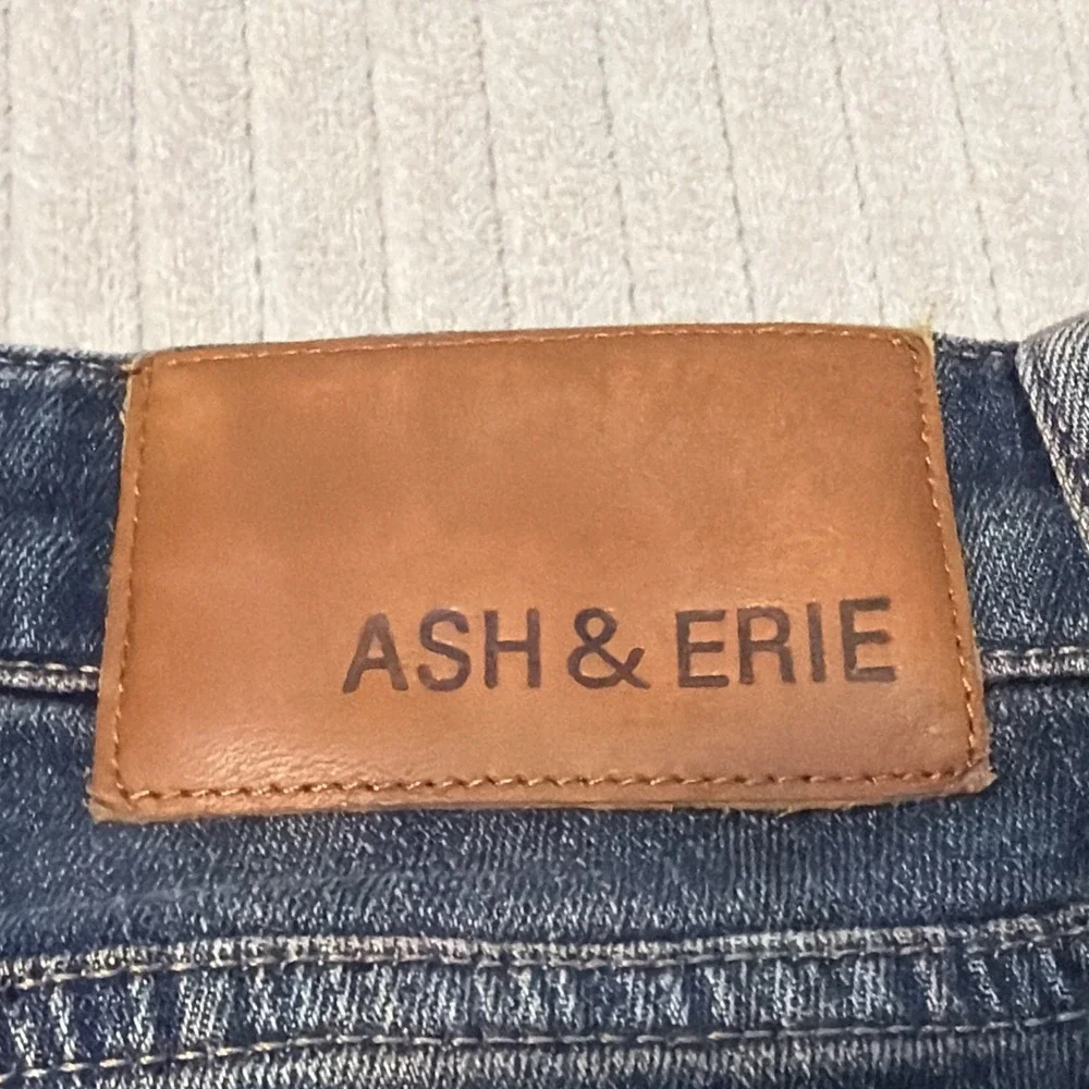 Ash & Erie Jeans Mens 33x29 Straight Denim meas 36x28 med dark wash